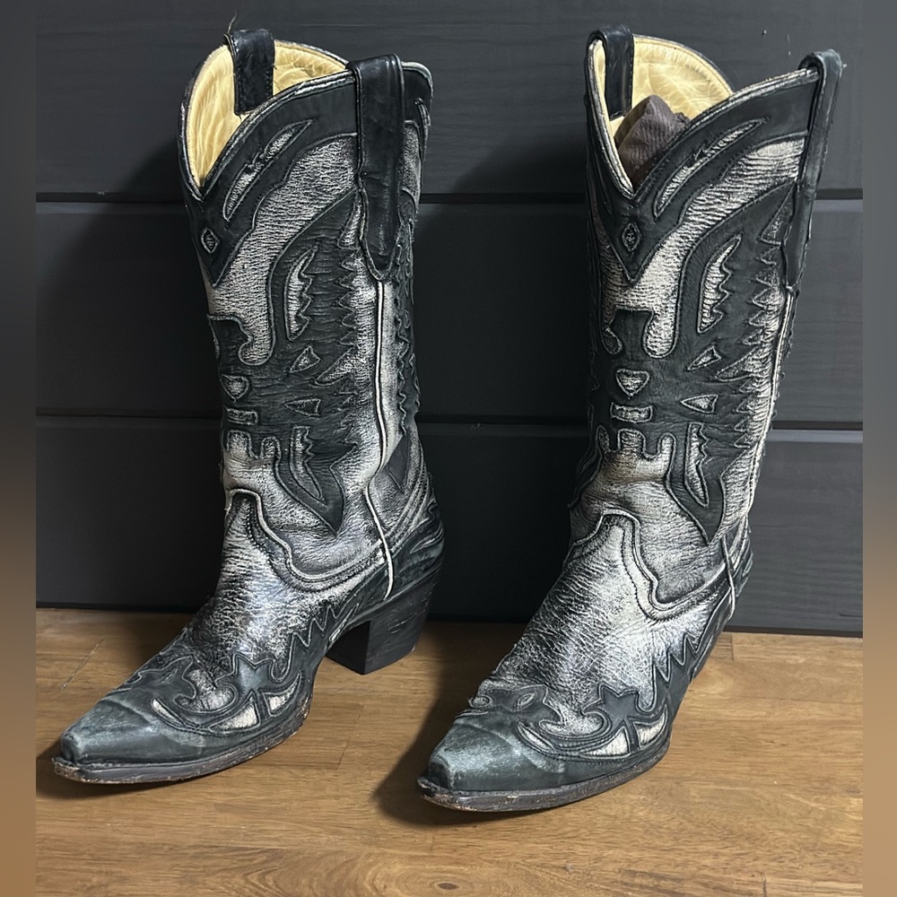 Corral Distressed Eagle Black and Gray Cowgirl Boots